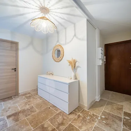 Two Bedroom - Apartment *