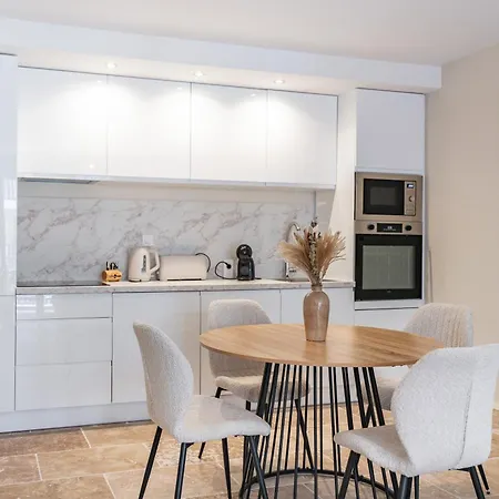 Appartement Two Bedroom - *